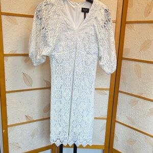 Laundry by Shelli Segal Los Angeles off white lace dress 6